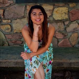 Meet your Posher, Alyssa